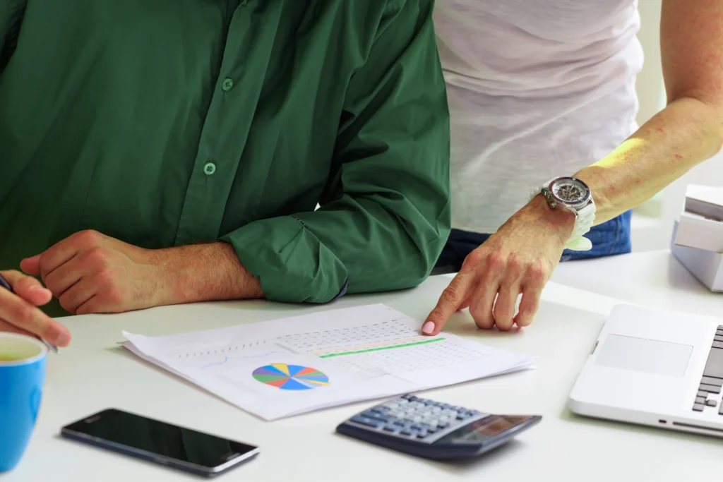 For businesses by bookkeepers