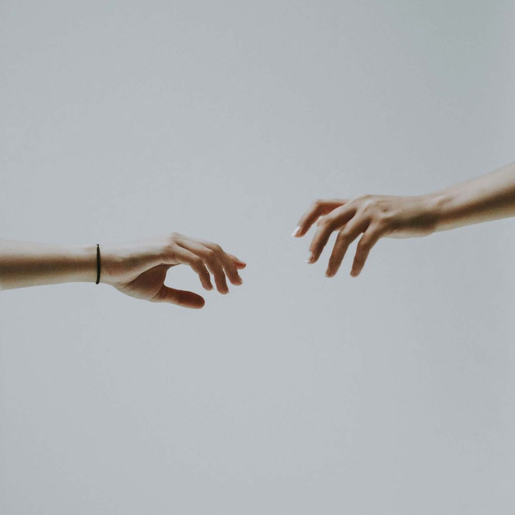 lilartsy-1KkhQ8uL28g-unsplash
