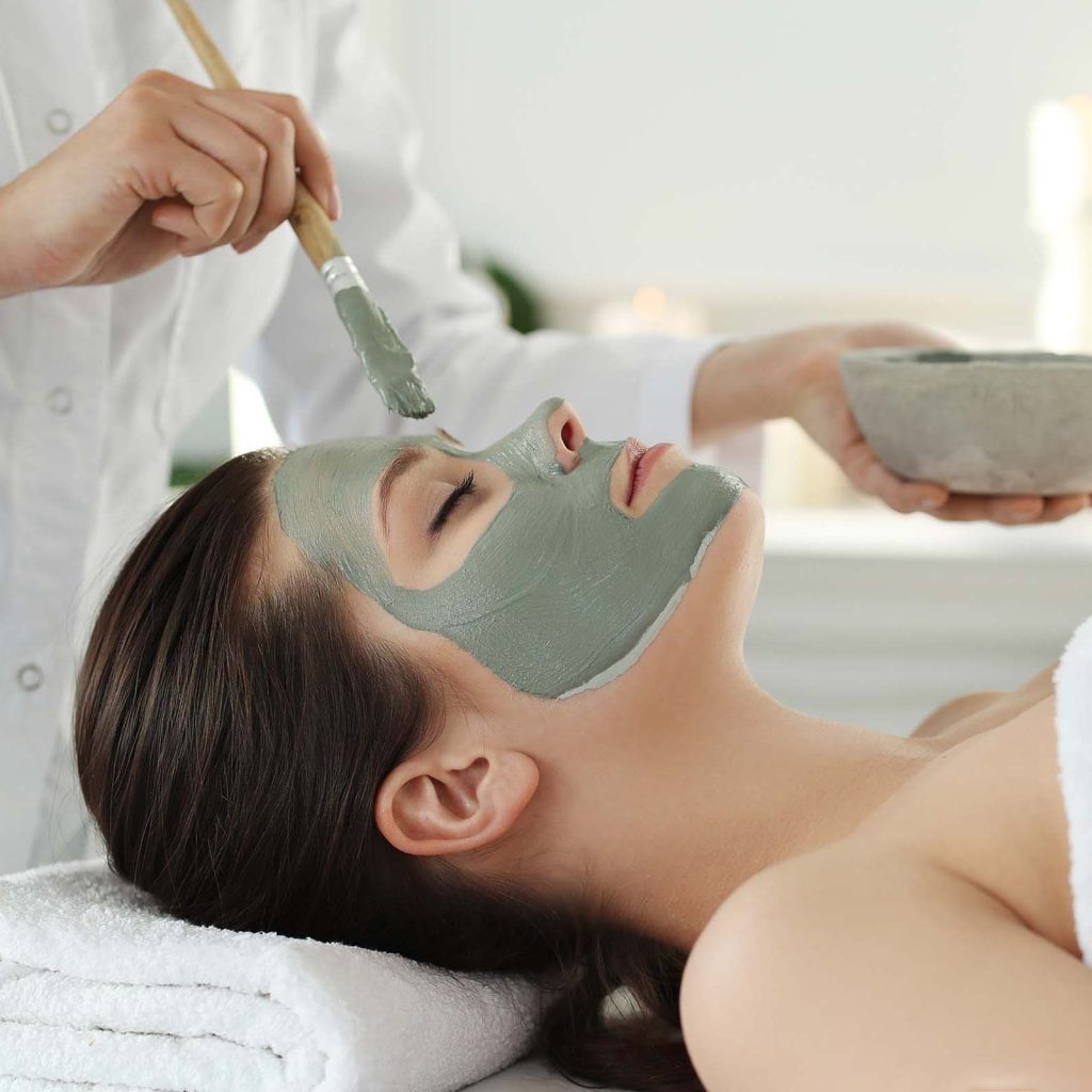 Natural Facelift Massage: Client Face Rejuvenation